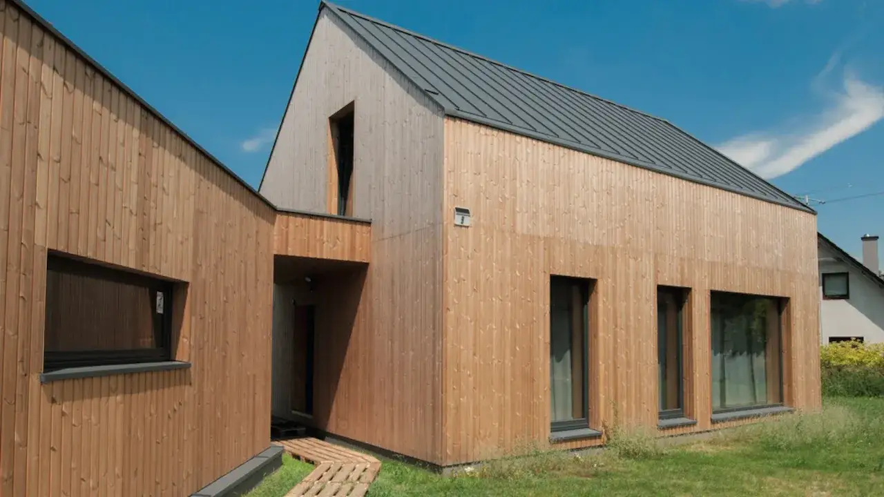 Jak zrobić elewację na drewnianym domu - uniknij najczęstszych błędów