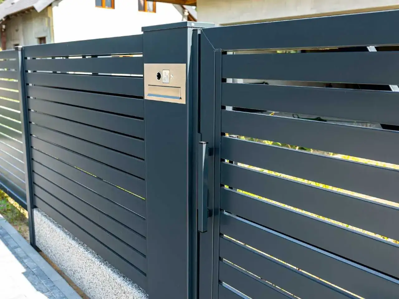 Jaki kabel do elektrozaczepu? Wybierz najlepszy przewód dla furtki