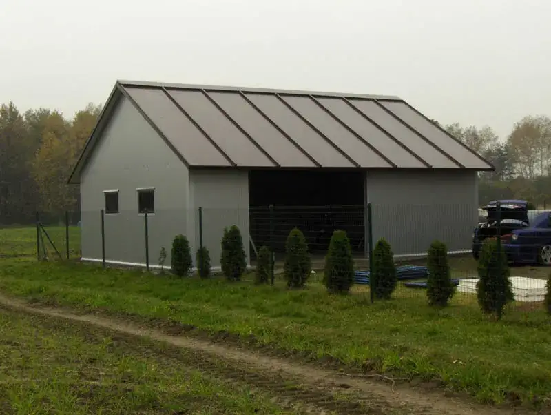 Jaką płytę warstwową na warsztat wybrać, aby uniknąć kosztów?