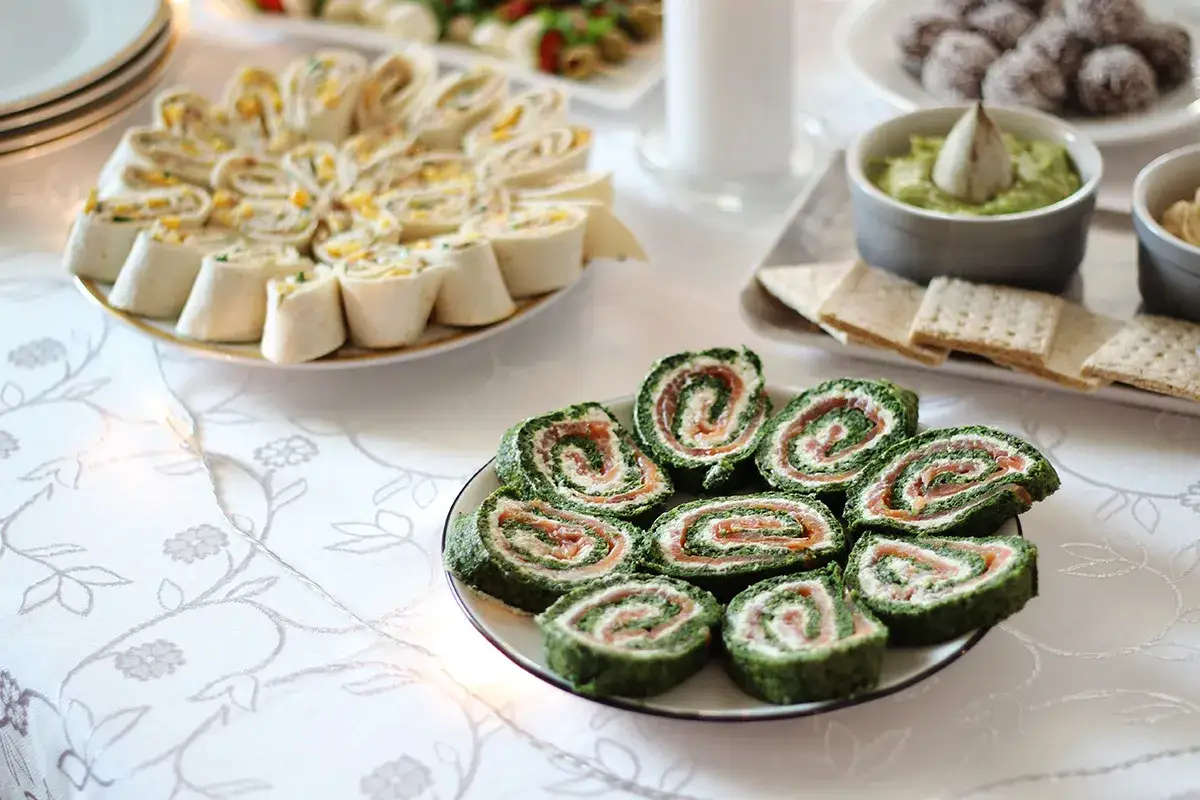 Co ugotować na urodziny? Sprawdzone przepisy, które zachwycą gości