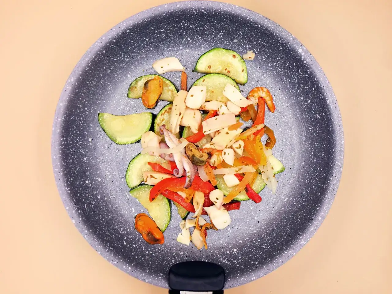 Jak zrobić owoce morza: proste przepisy i sprawdzone metody przygotowania