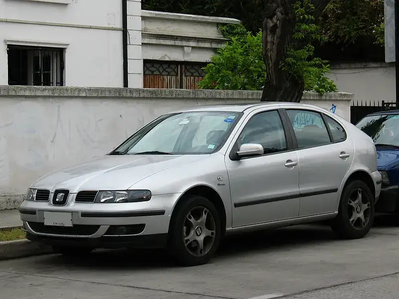 Ile pali Seat Leon 1.6 benzyna? Zaskakujące wyniki spalania!