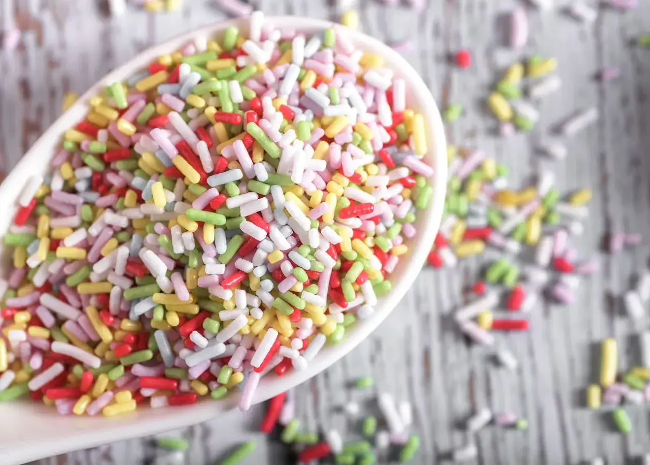 Domowa posypka cukrowa: Kontroluj skład, twórz kolory!