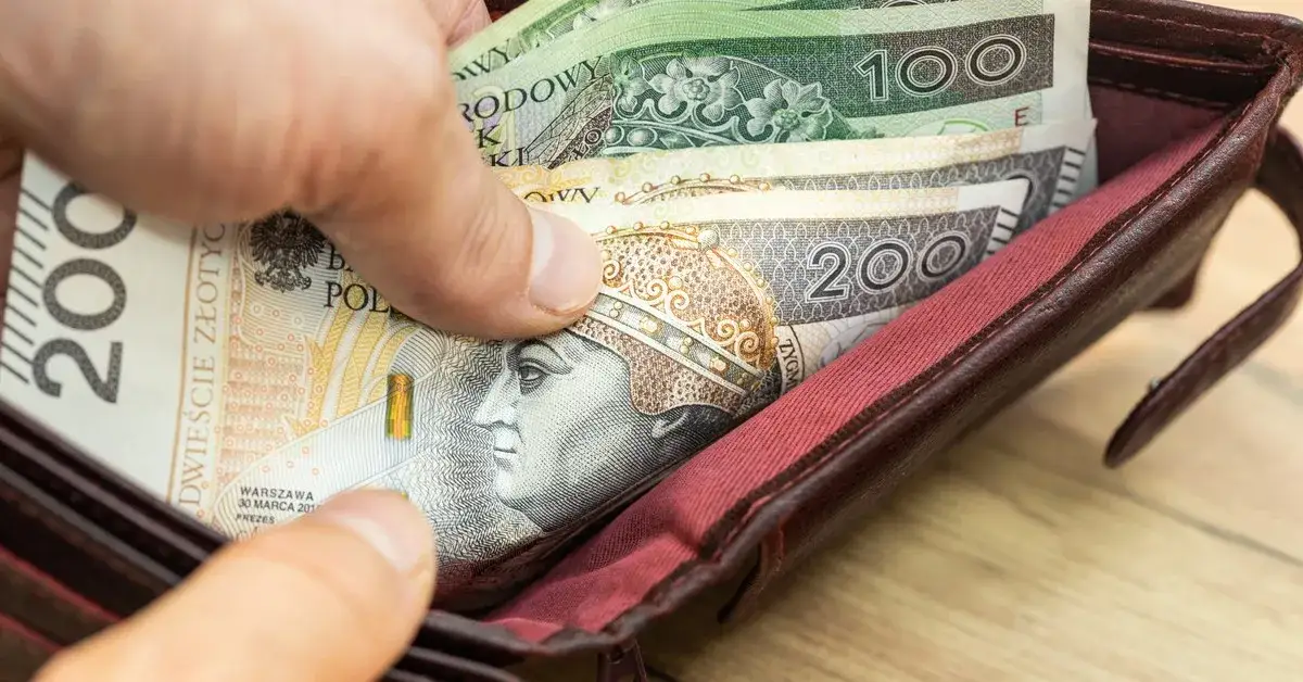 Ile można zarobić bez zakładania firmy? Limity i ważne informacje