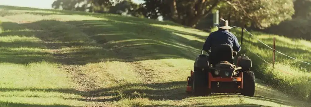 Jak ustawić regulator obrotów w kosiarce, aby uniknąć problemów z silnikiem