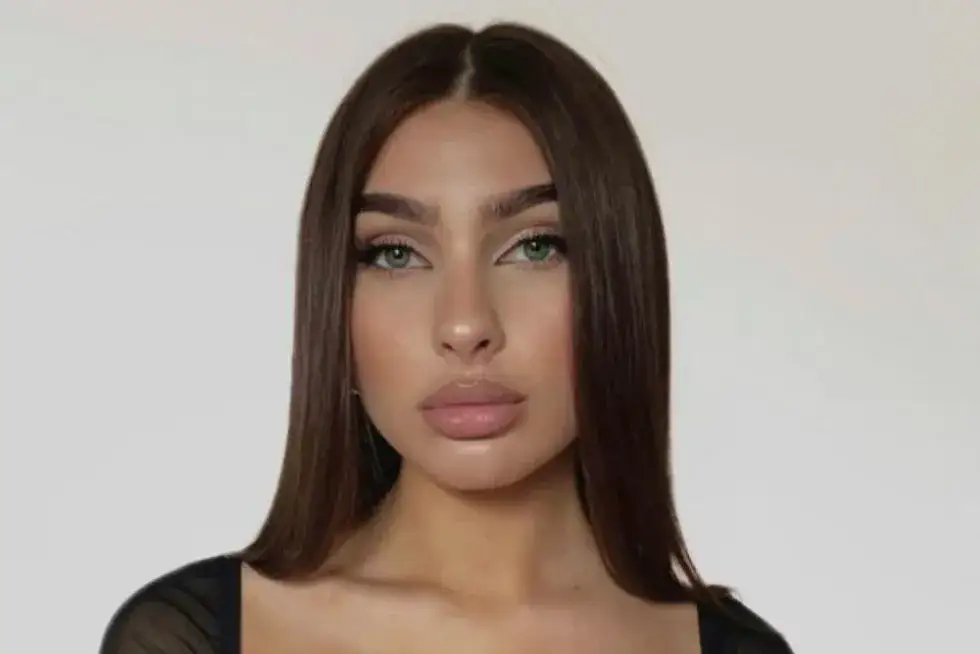 Kim jest Eliza z Hotelu Paradise? Zaskakujące fakty o jej życiu i miłości.