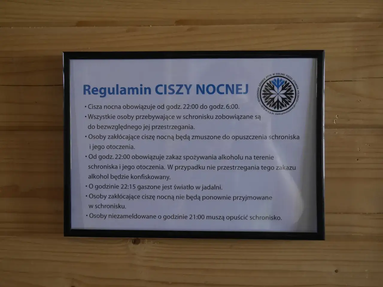 Schronisko w Dolinie Pięciu Stawów Polskich: co musisz wiedzieć o noclegu