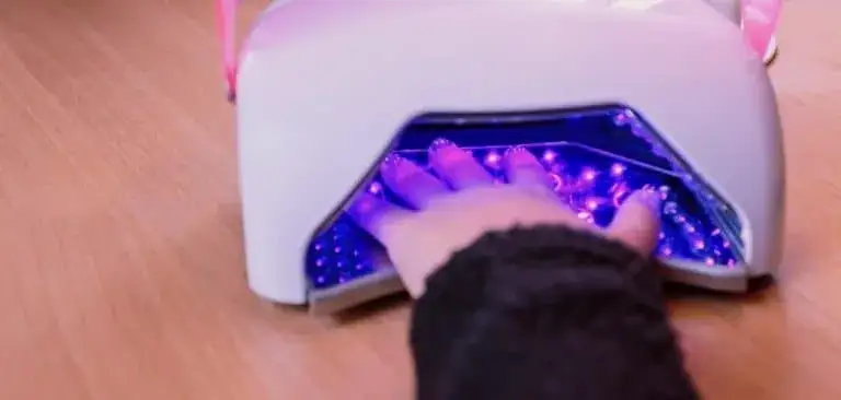 Najlepsza lampa do paznokci – uniknij błędów przy wyborze modelu
