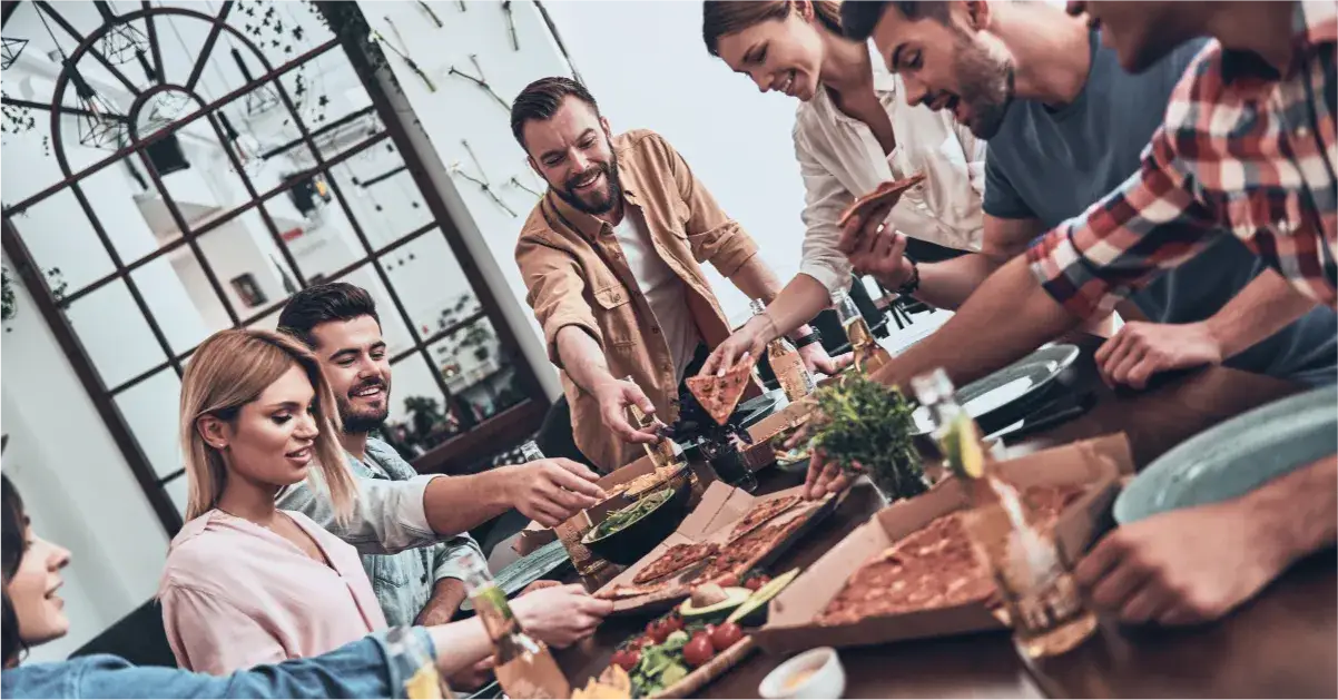 Ile kosztuje catering na 30 osób? Zaskakujące ceny i opcje do wyboru