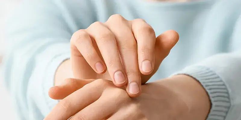 Czy hybryda uczula? Objawy alergii i jak ich uniknąć