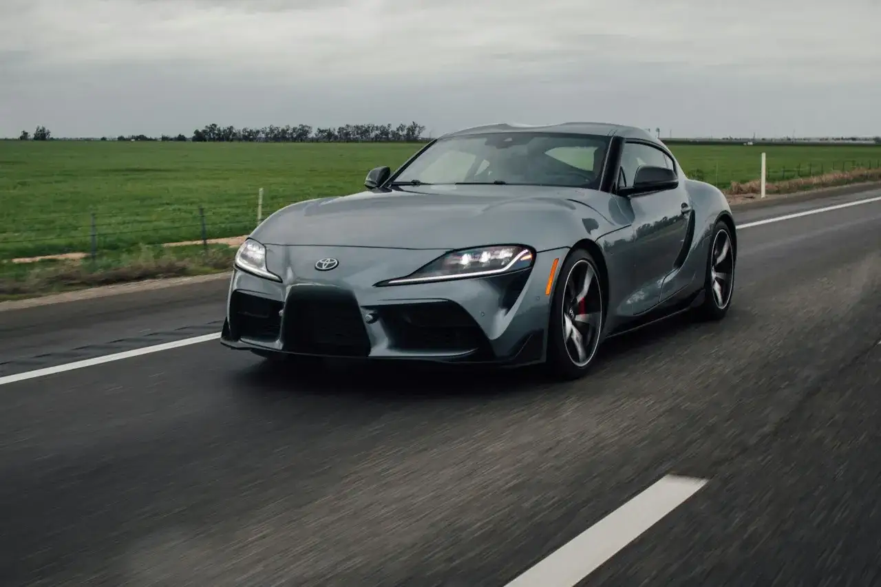 Jakie felgi do grafitowego auta? Wybierz idealny kolor i styl!