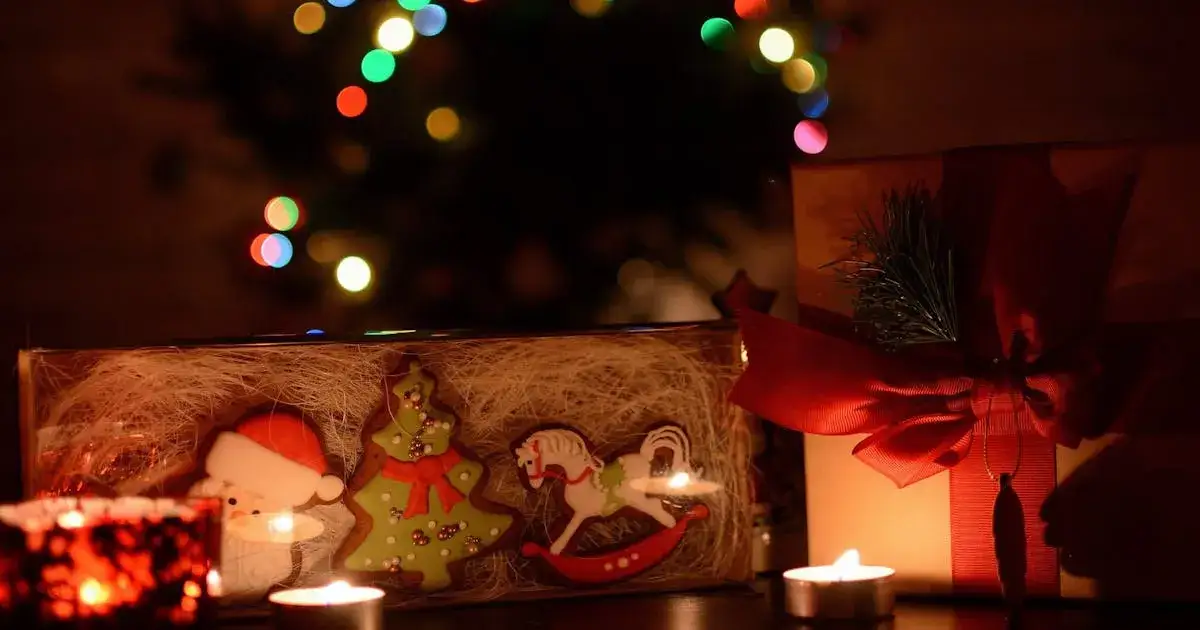 Jak ozdobić salon na Boże Narodzenie, aby stworzyć magiczną atmosferę