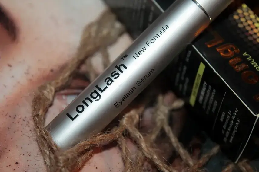 Na ile starcza tusz do rzęs? Oto co musisz wiedzieć, aby uniknąć problemów