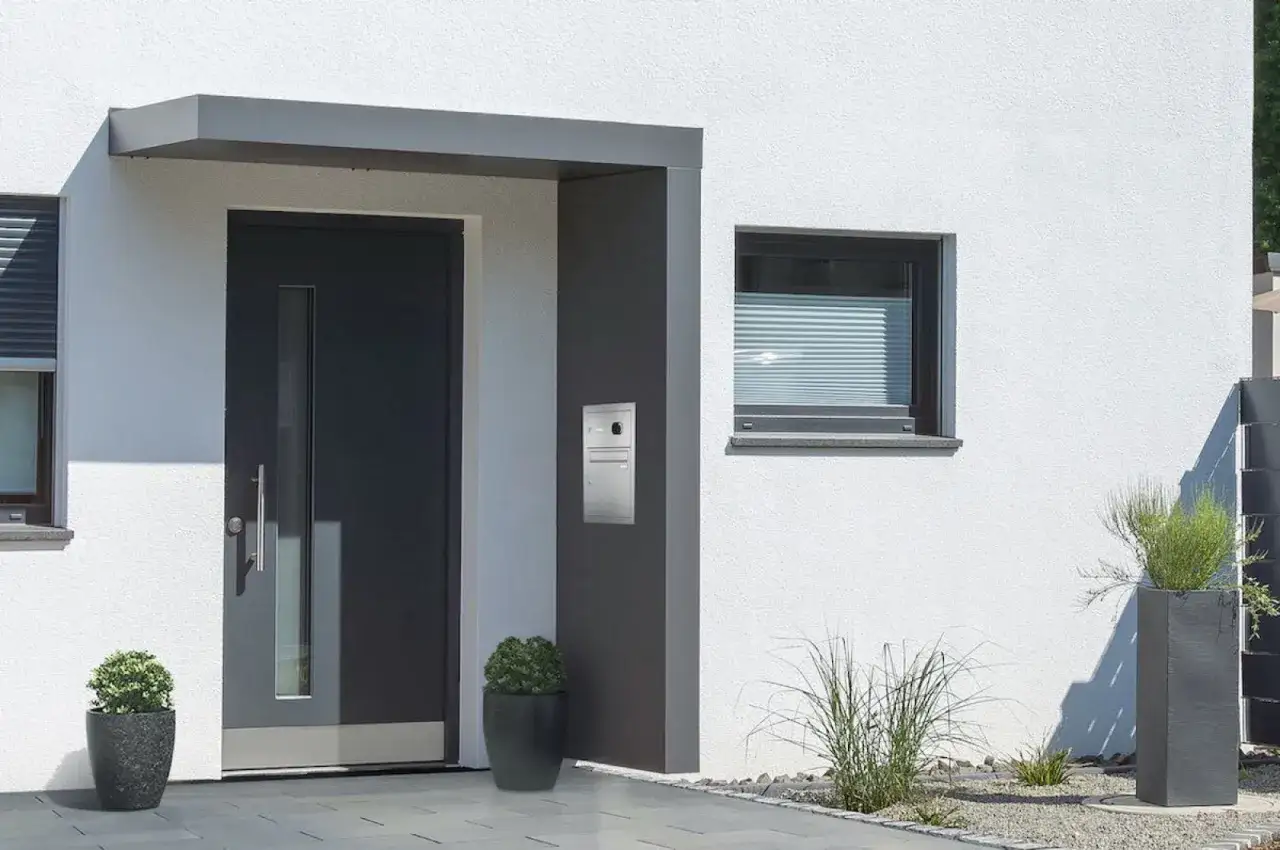 Jak zrobić daszek nad drzwi? Zbuduj go sam krok po kroku!