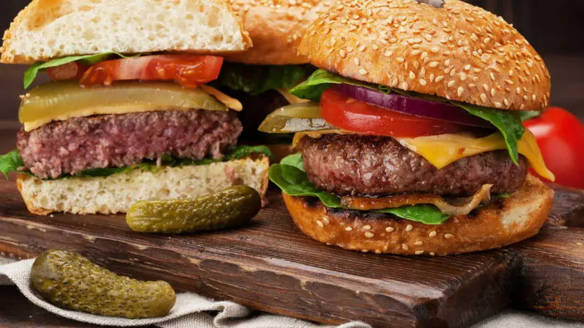 Le burger maison parfait : la recette ultime pour régaler !