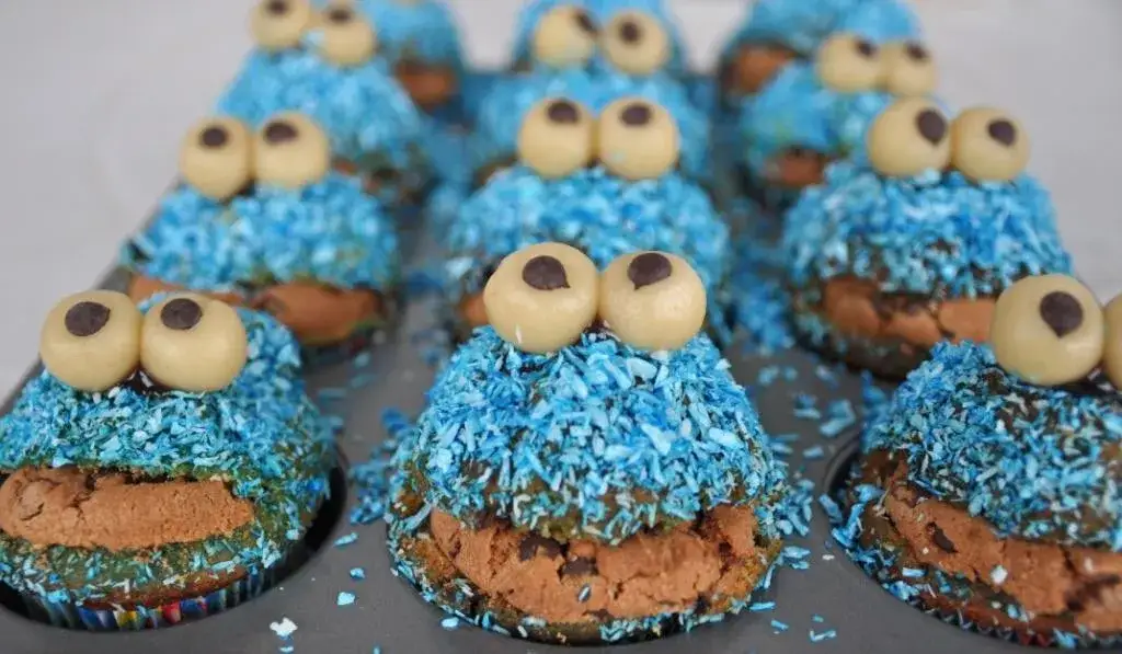 Jak udekorować muffinki czekoladowe – kreatywne pomysły na dekoracje