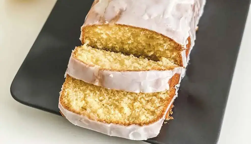 Zitronenschnitten Rezept: Einfach, saftig & garantiert lecker