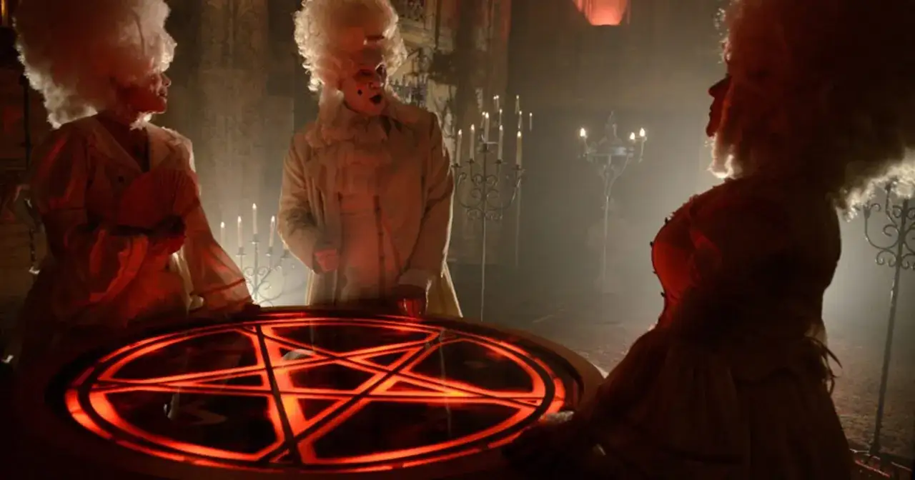 Najlepsze horrory na wieczór: 10 przerażających filmów na noc