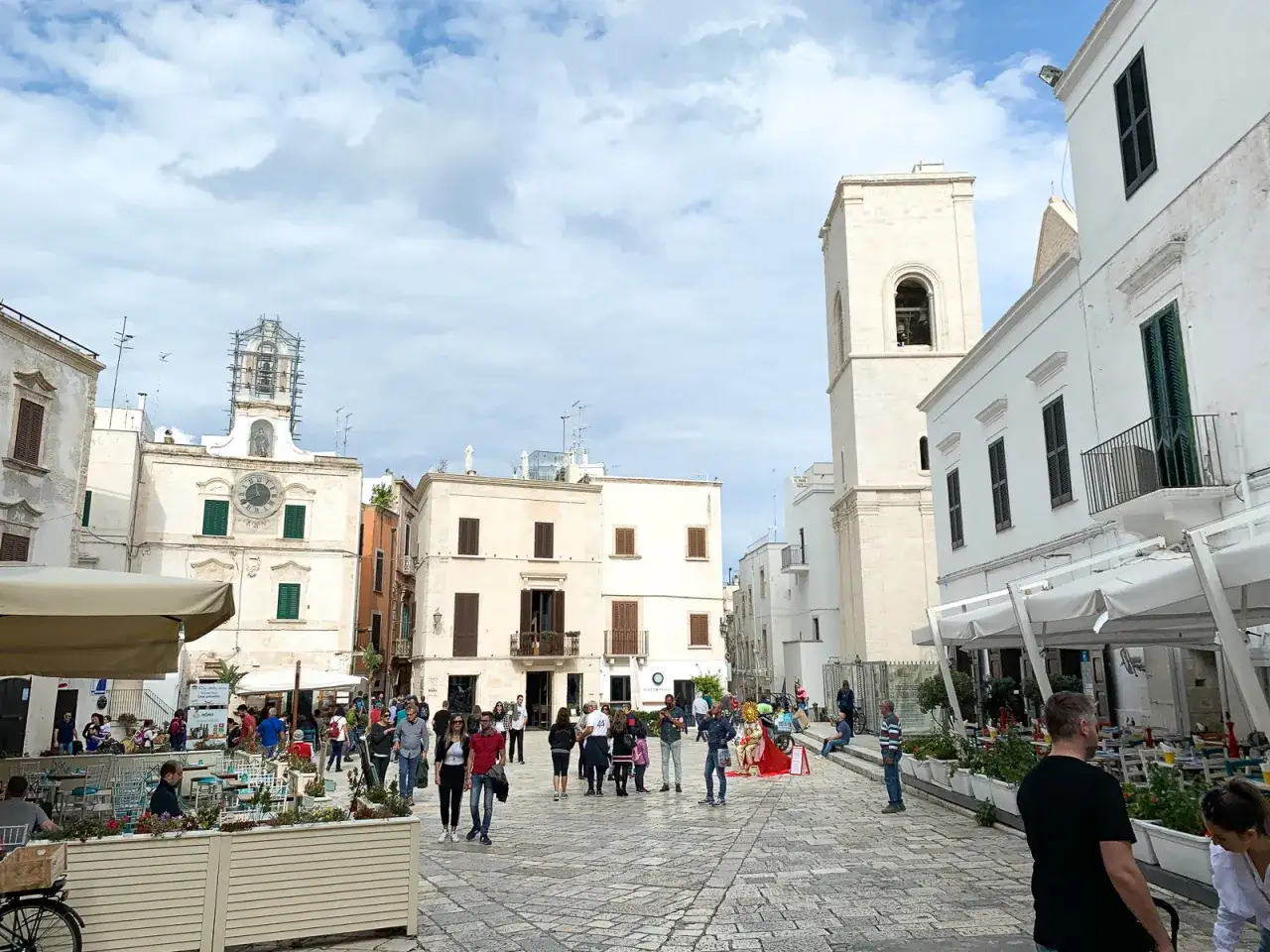 Polignano a Mare: Gdzie zjeść? TOP restauracje i lokalne smaki