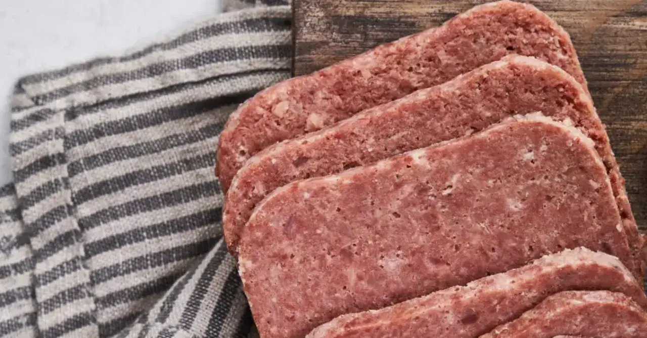 Gdzie kupić peklowaną wołowinę? Sprawdź najlepsze miejsca i oferty