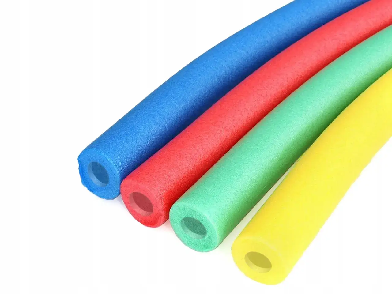 Jak wybrać makaron do pływania na Allegro? Poradnik eksperta