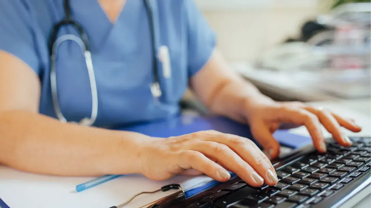 Czy lekarz widzi wykupione recepty? Sprawdź, co możesz stracić