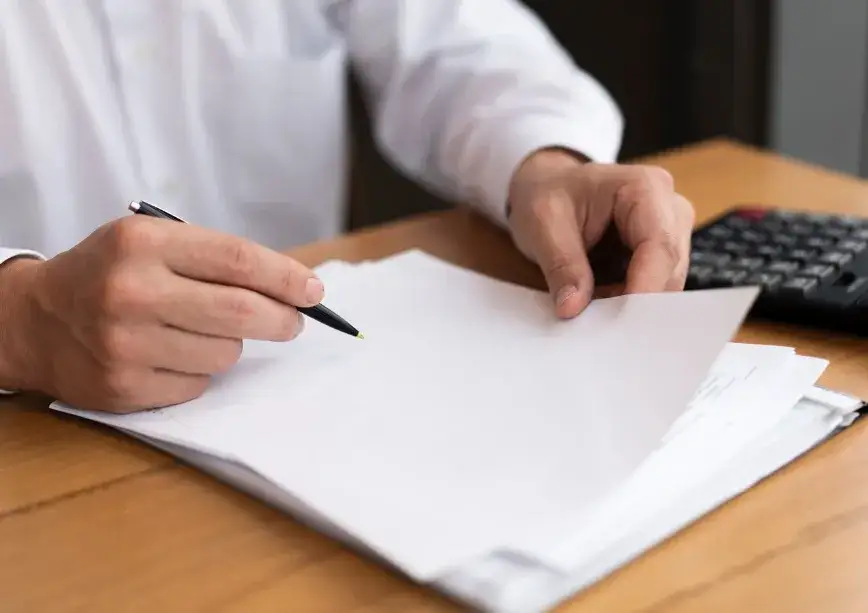 Jak skorygować nr faktury i uniknąć problemów z błędami?