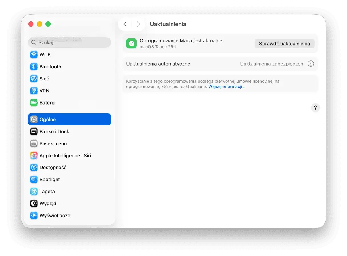 Ekran ustawień macOS, sekcja "Ogólne", pokazuje, że oprogramowanie jest aktualne. Tutaj dowiesz się, jak zaktualizować MacBooka.