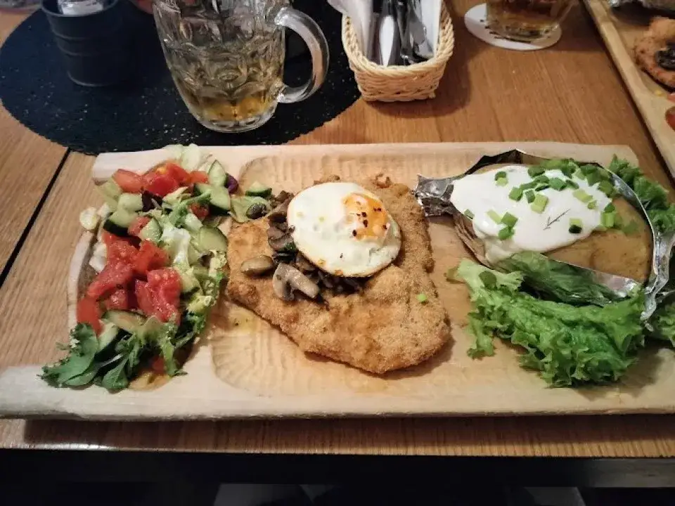 Gdzie zjeść w Kudowie-Zdroju? Odkryj najlepsze restauracje i smaki