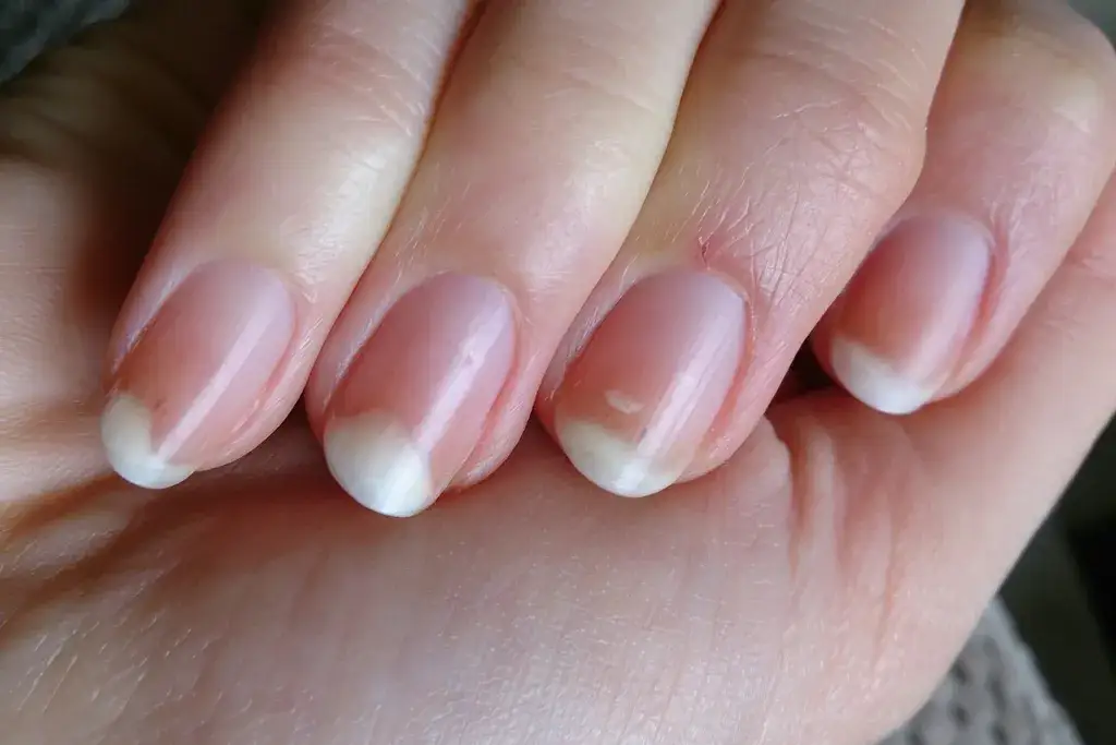 Czy żel uczula jak hybryda? Sprawdź, zanim użyjesz!