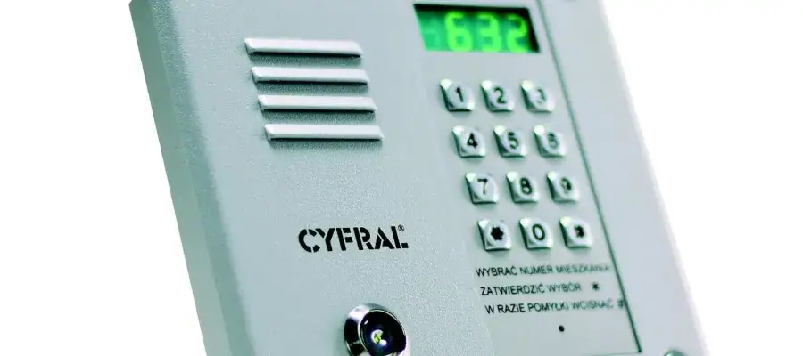 Jakie przyciski w domofonie otwierają drzwi? Sprawdź to teraz