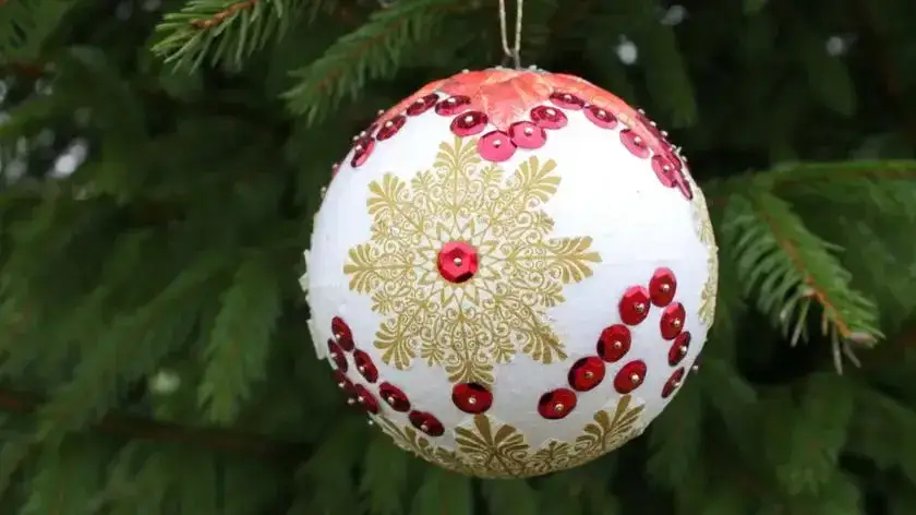 Bombki styropianowe DIY: 10+ technik, które musisz znać!