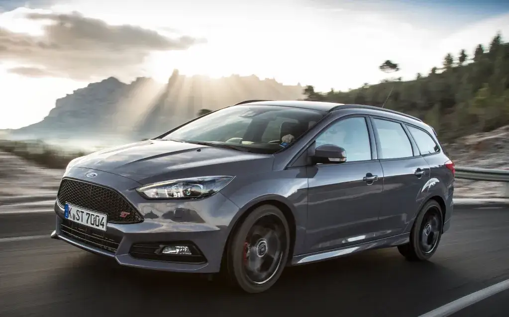 Ford Focus jaki silnik wybrać, aby uniknąć kosztownych napraw?