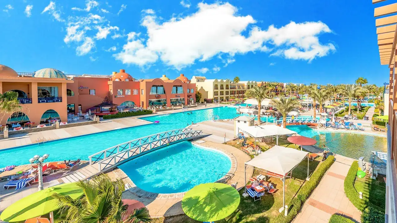 Hurghada 2026: Wybierz idealny hotel! Uniknij rozczarowań.