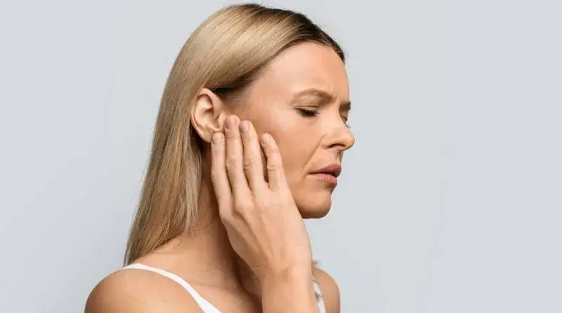 Co zamiast olejku kamforowego do ucha? Bezpieczniejsze alternatywy