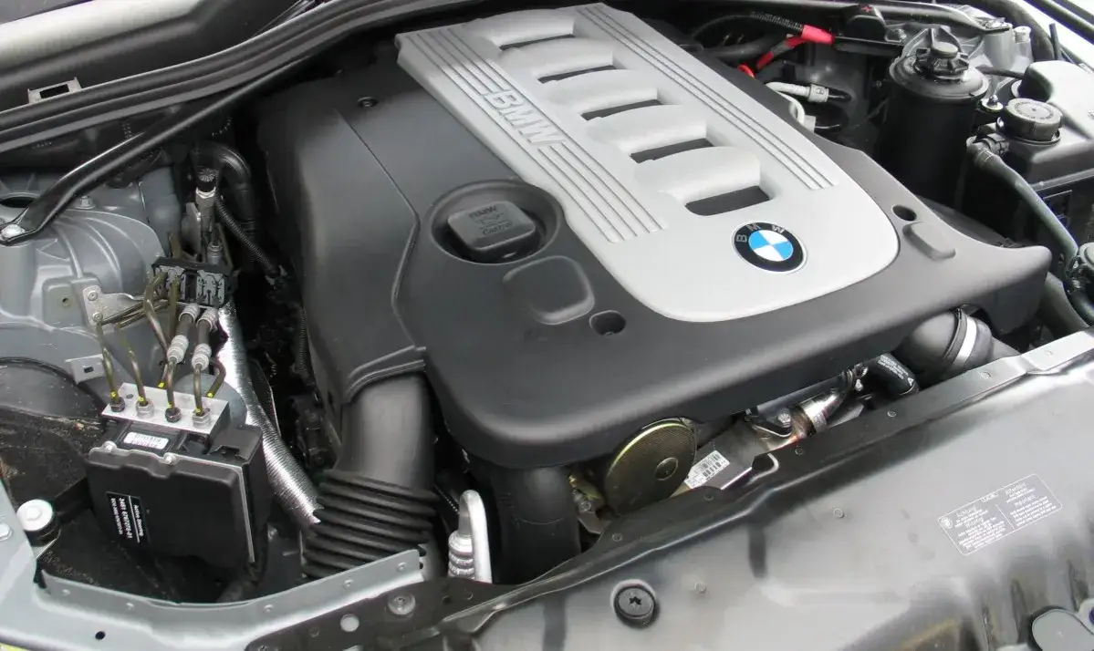 E92 jaki silnik najmniej awaryjny – wybierz najlepszą opcję dla siebie