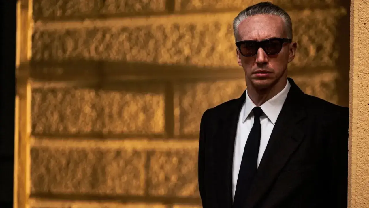 Film Ferrari recenzja: Czy warto obejrzeć ten dramat o Enzo?