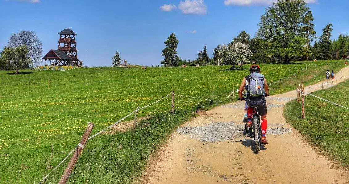 Lipnica Wielka atrakcje: Co musisz zobaczyć na Orawie?