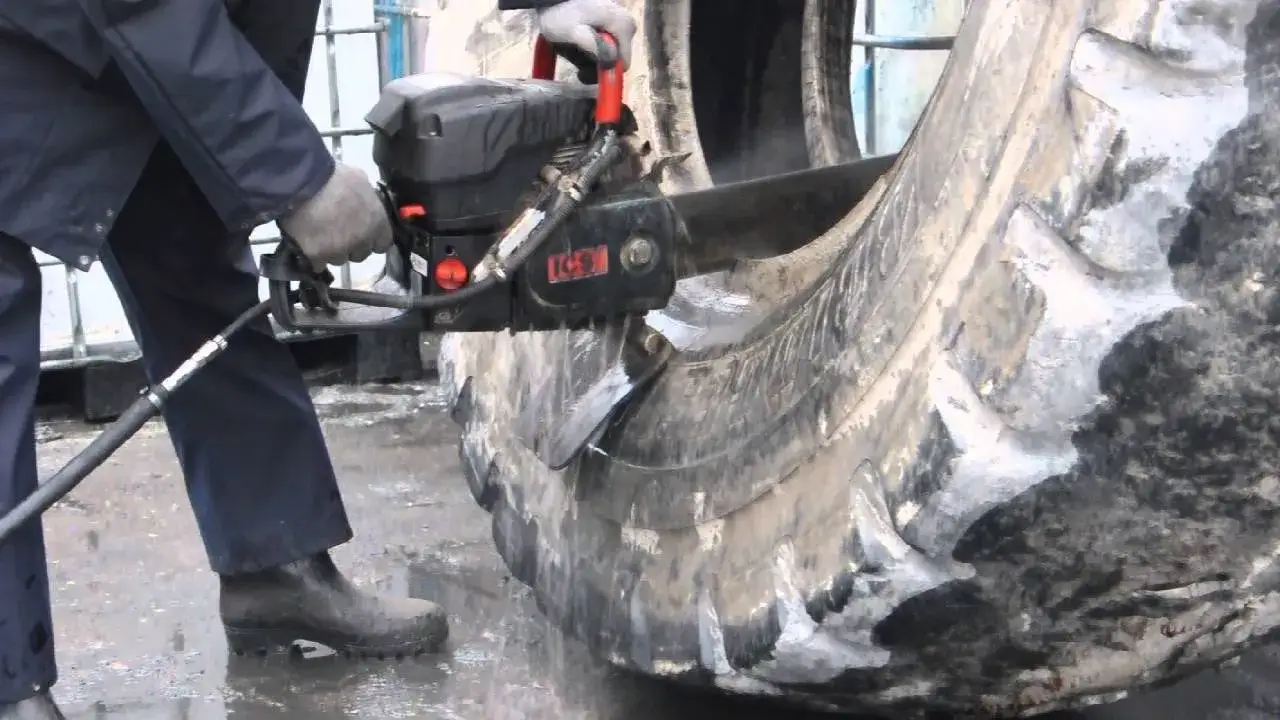 Jak przeciąć oponę i stworzyć z niej coś wyjątkowego w kilka kroków