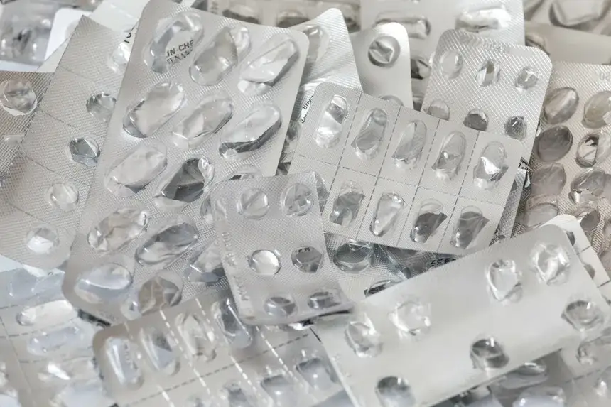 Gdzie wyrzucić opakowanie po tabletkach, aby chronić środowisko?