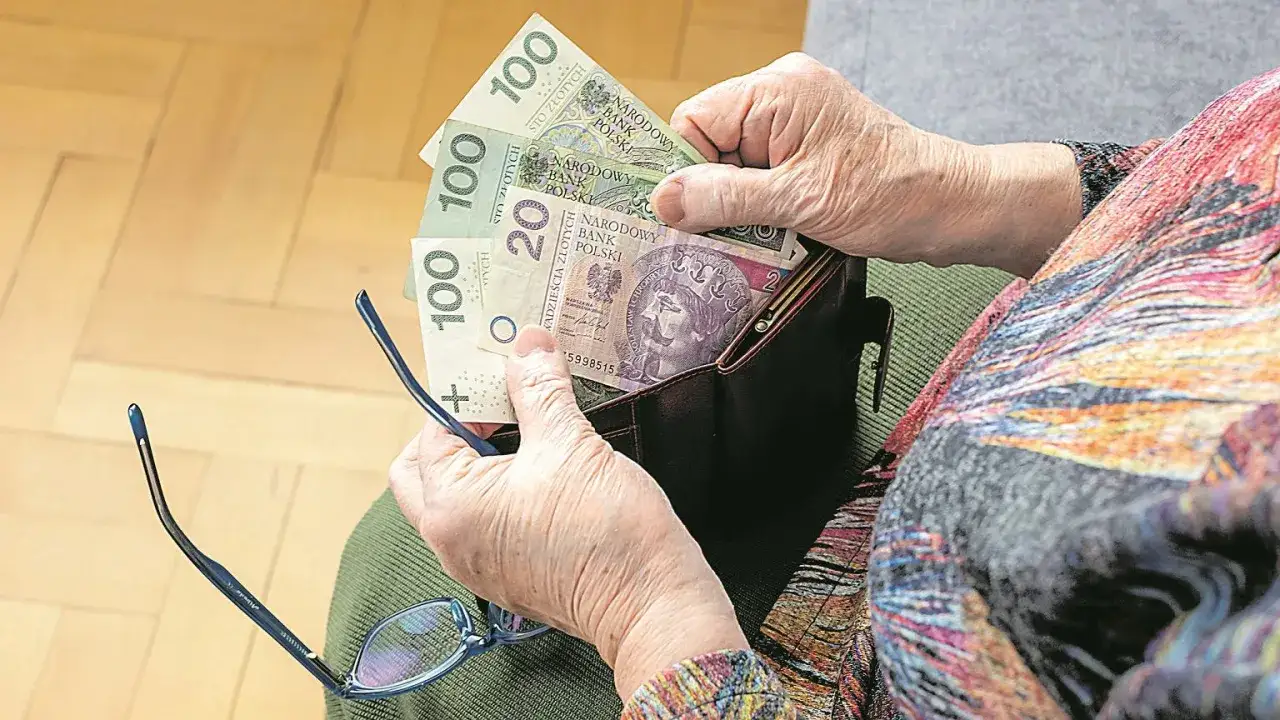 Podwójna emerytura dla kogo? Sprawdź, czy możesz ją otrzymać