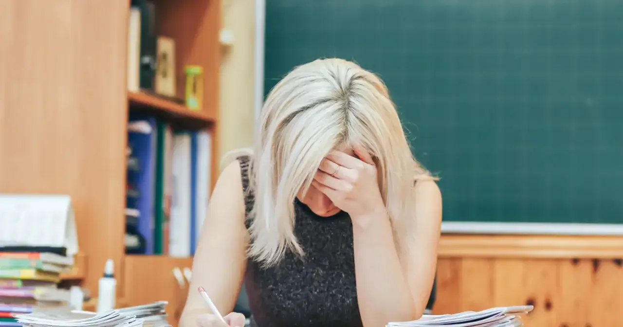 Nauczyciel krzyczy? Poznaj prawa ucznia i reaguj skutecznie!