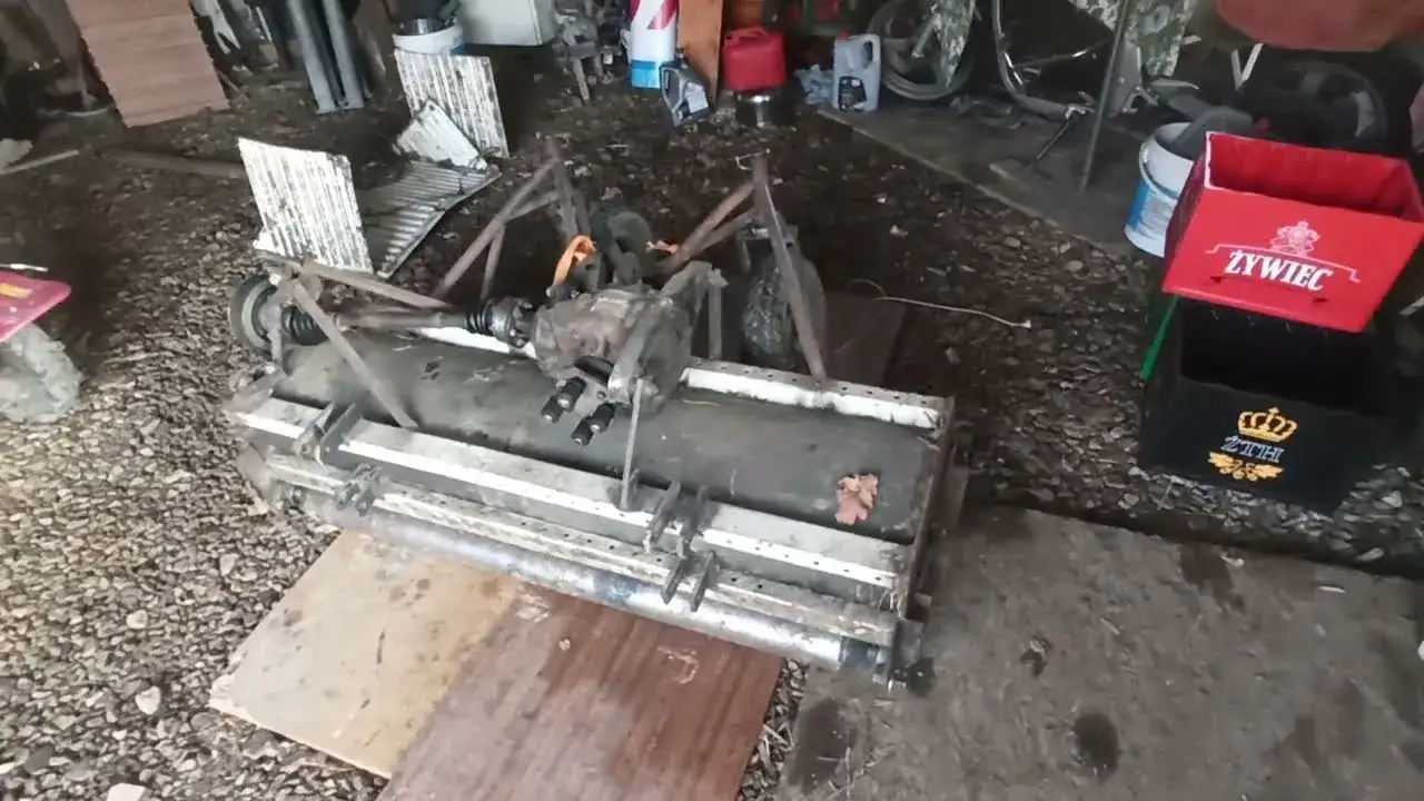 Jak zrobić wał do kosiarki bijakowej? Praktyczny poradnik DIY