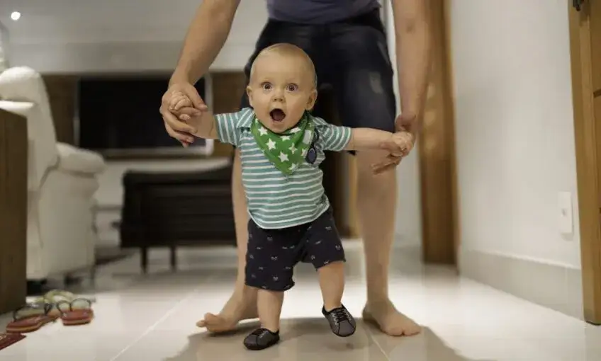 Ile wynosi zasiłek wychowawczy? Sprawdź, ile możesz otrzymać i na jakich warunkach