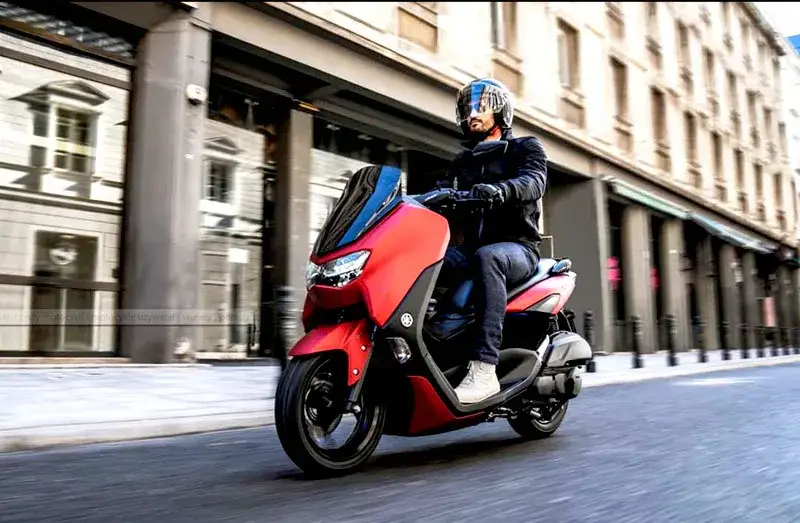 Co to jest motorower? Definicja, prawo jazdy i obowiązki kierowcy