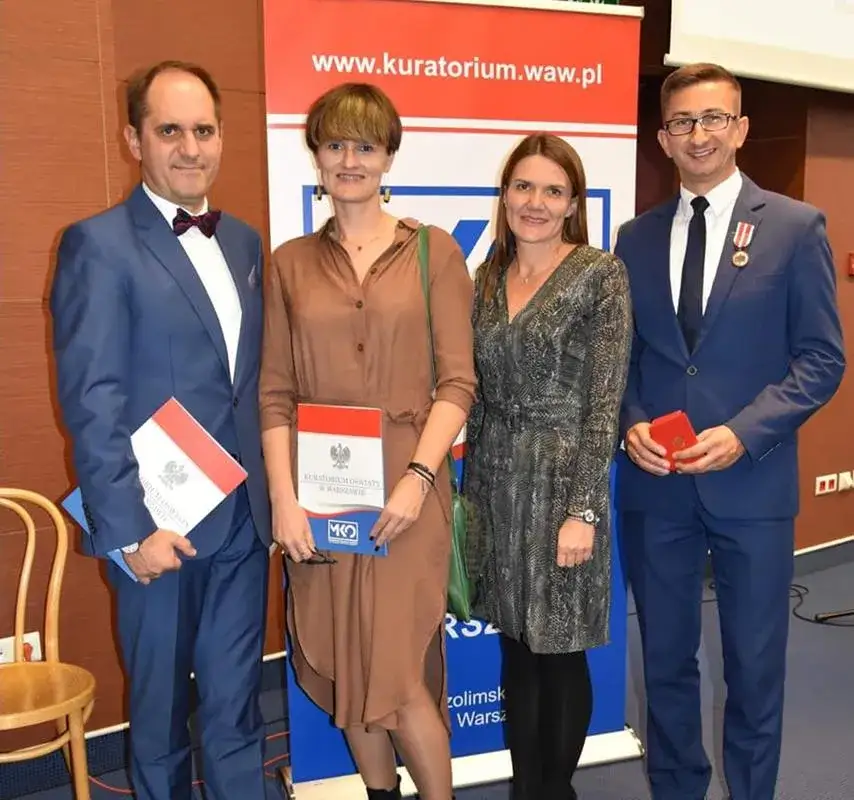 Ile wynosi nagroda kuratora oświaty i jak wpływa na nauczycieli?