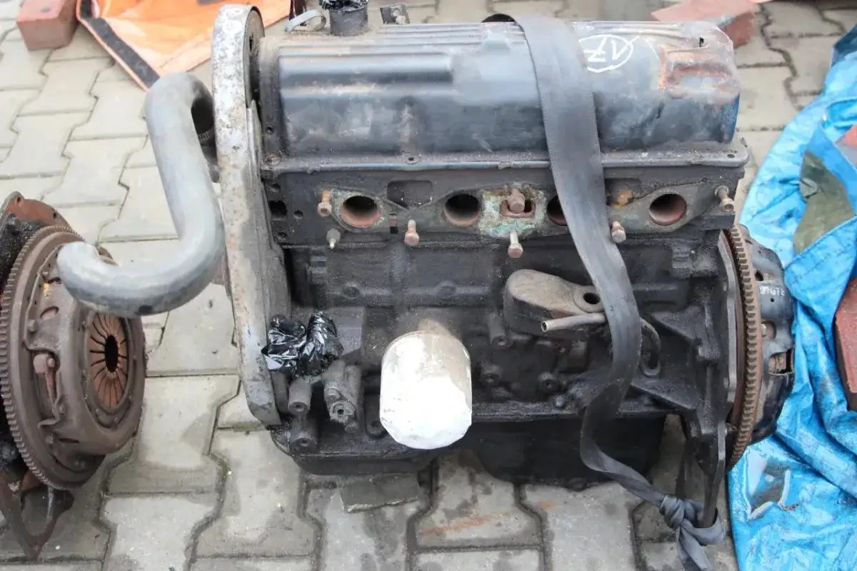 Ile pali silnik 2.0 benzyna? Odkryj prawdziwe zużycie paliwa