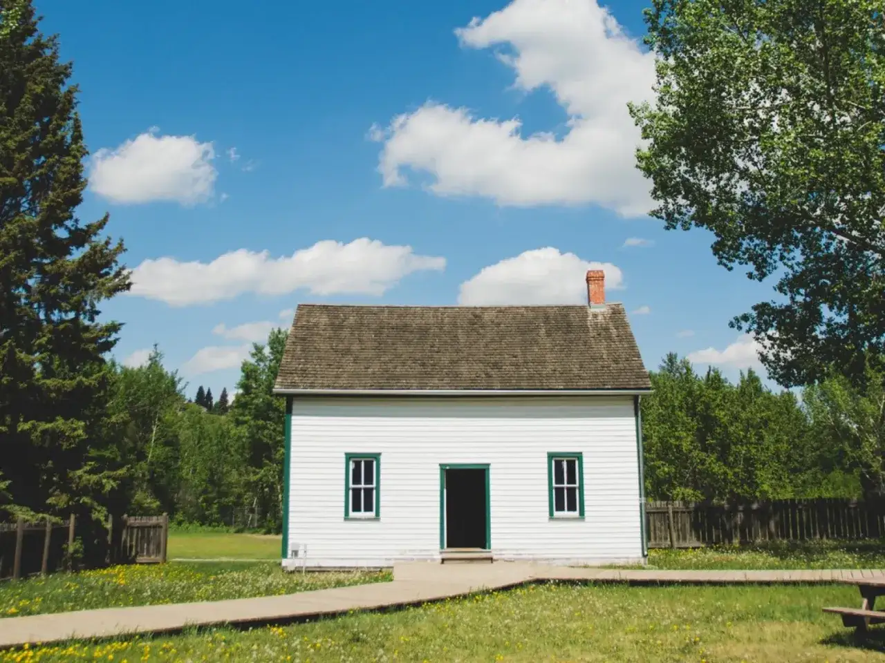 Jak wyremontować stary drewniany dom - uniknij kosztownych błędów