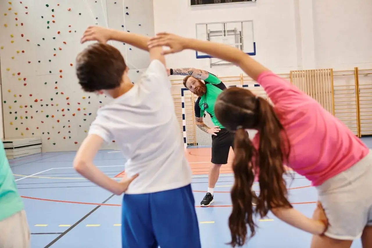 Czy fizjoterapeuta może wystawić zwolnienie z wf? Prawda i mity