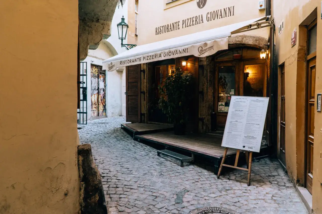 Gdzie zjeść w Pradze? Odkryj najlepsze restauracje i smaki